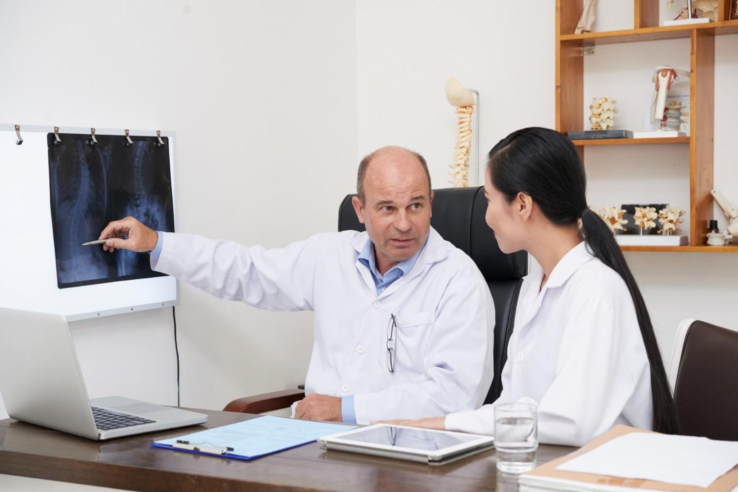Who is Considered the Best Specialist for Spinal Cord Injury in Faridabad?